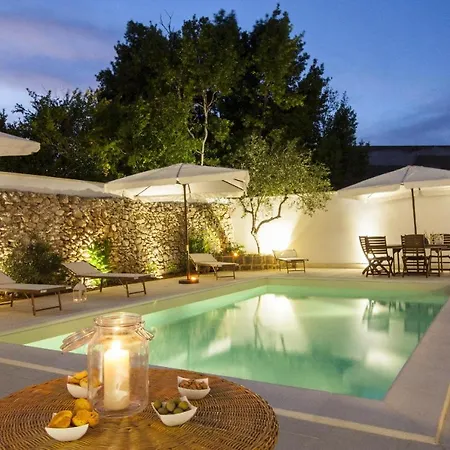 شقة Luxury Courtyard Pool *